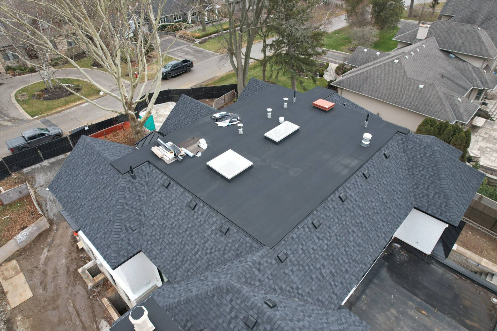Easton Homes Roof Installation in Mississauga
